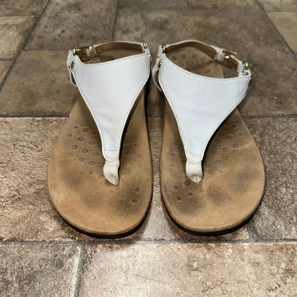 Vionic Size  6